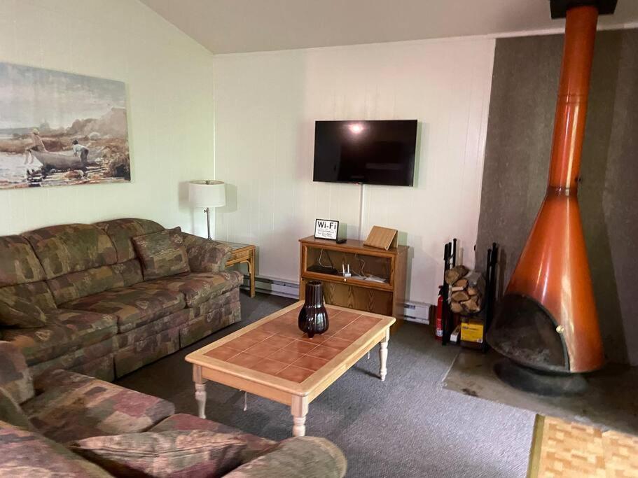 Clubhouse Lakeview Chalet 이스트스트로즈버그 외부 사진